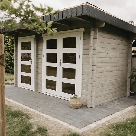 Tole By Interhome *