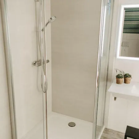 Tole By Interhome Hoyerswerda