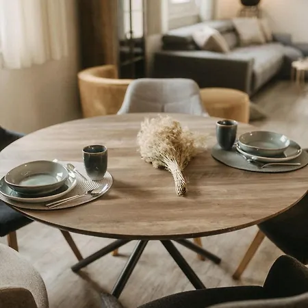 Tole By Interhome Hoyerswerda